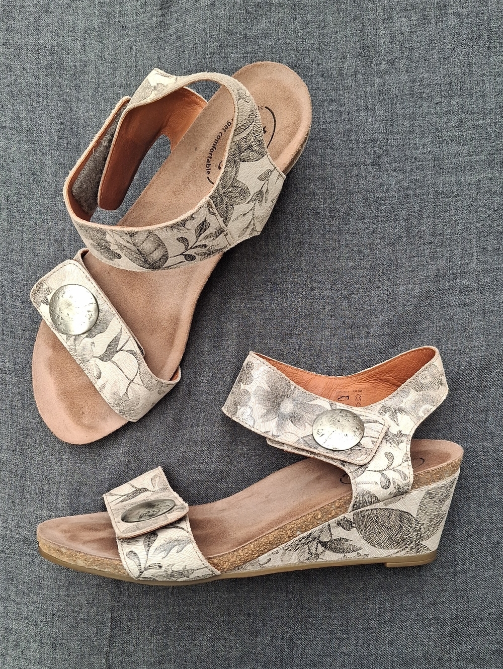 Taos Carousel 2 Stone Floral Wedge Sandals Size 41 (10-10.5)